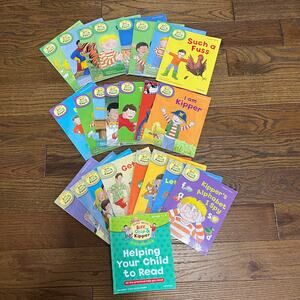 Oxford Read with Biff, Chip Kipper Levels 1-3, 24 Books Bundle.
